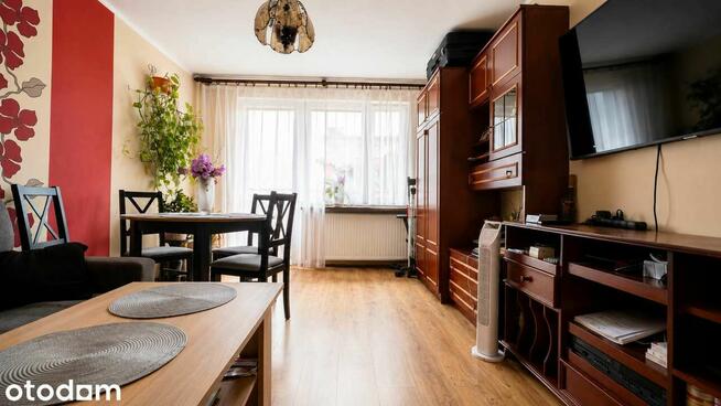 3 pokoje | 48,7 m² | 2 piętro | Balkon | 2 piwnice.