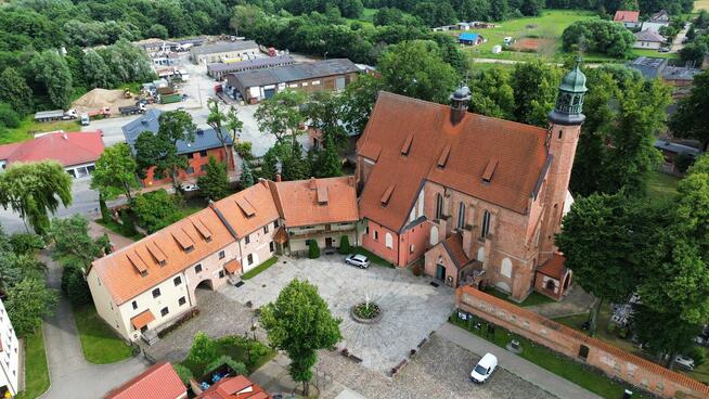 Usługi dronem - zdjęcia, filmy z lotu ptaka