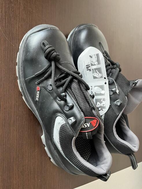 Buty robocze 43 rozmiar (nienoszone)