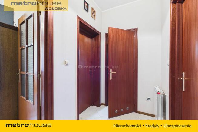 Dom z pięknym ogrodem na działce 2418 m²