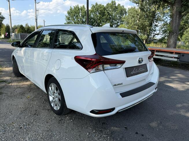 Toyota Auris 1.8 HSD 136KM Serwisowany Kamera Ładny stan