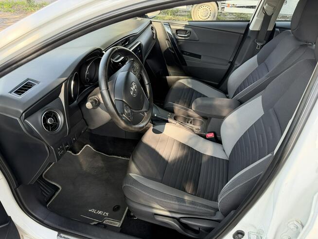 Toyota Auris 1.8 HSD 136KM Serwisowany Kamera Ładny stan
