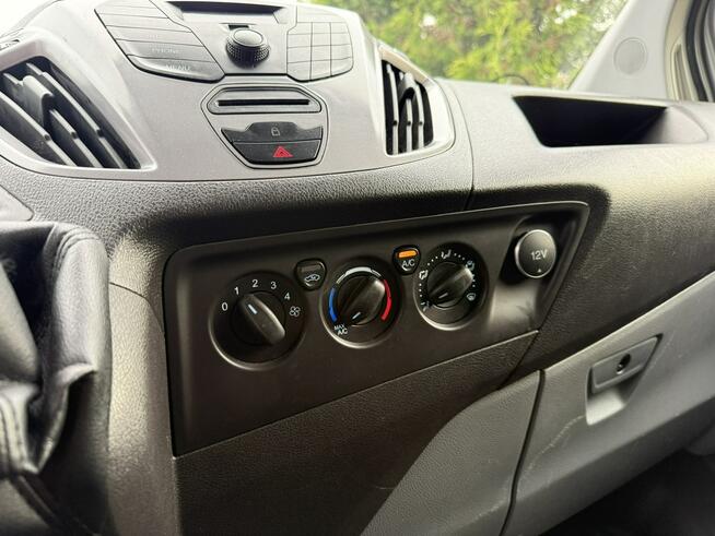 Ford Transit Custom Grzana szyba czujniki park Hak
