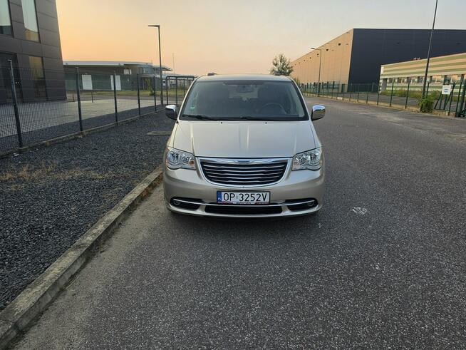 Chrysler Town & Country 3.6 V6 Pentastar LPG | 2013 | 7 osób | Automat Skóra | DVD |