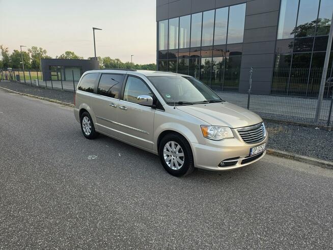 Chrysler Town & Country 3.6 V6 Pentastar LPG | 2013 | 7 osób | Automat Skóra | DVD |