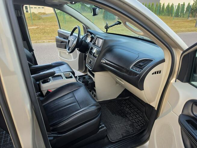 Chrysler Town & Country 3.6 V6 Pentastar LPG | 2013 | 7 osób | Automat Skóra | DVD |