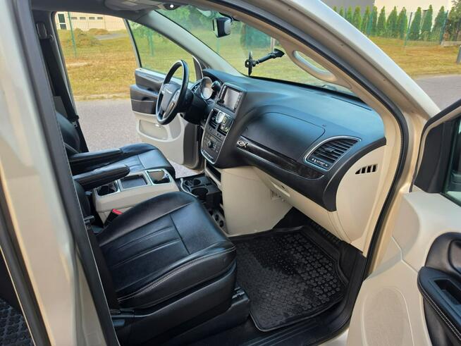 Chrysler Town & Country 3.6 V6 Pentastar LPG | 2013 | 7 osób | Automat Skóra | DVD |