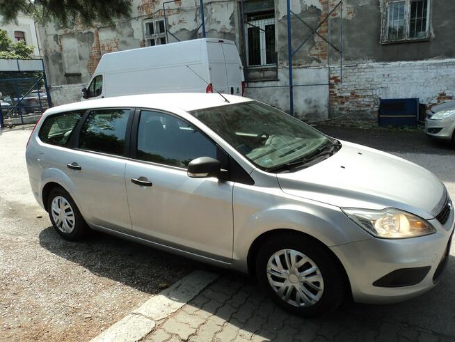 sprzedam FORDA FOCUSA Z 2009R