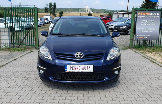 Toyota Auris 6 biegów/Klimatronik/Ledy/Webasto/2 Komplety kół na Alufelgach