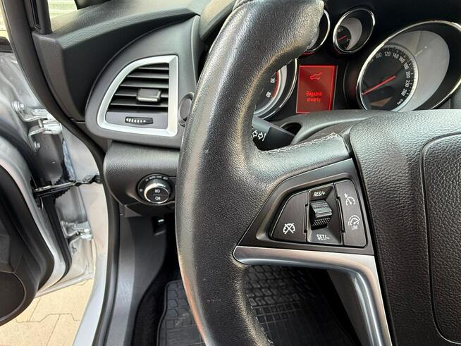 Opel Astra Bezwypadkowy LIFT Zadbany Podgrzewana kierownica fotele