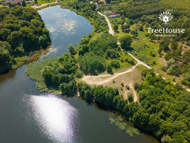 Działka inwestycyjna z linią brzegową - MPZP