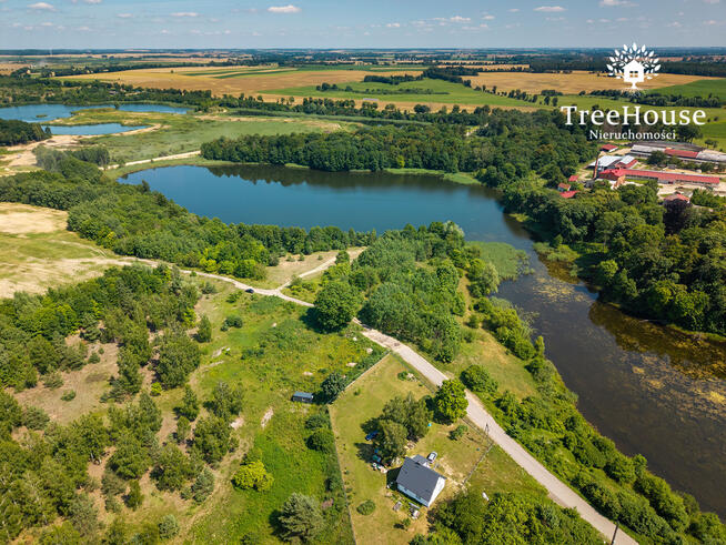 Działka inwestycyjna z linią brzegową - MPZP