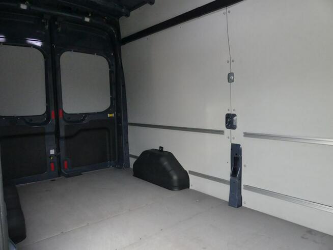 Ford Transit 2,0 Tdci 130KM L3H3 Kamera SYNC3 Blis Mały przebieg F. VAT23