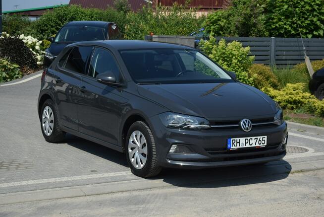 Volkswagen Polo 1.0B MPI Klimatronik PDC Grzane Fotele 2017r Sprowadzony