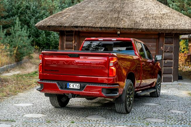 Chevrolet Silverado K1500 / Duramax 3.0L 305KM / Długa paka / 4x4 / 2024 / PL MENU DIESEL