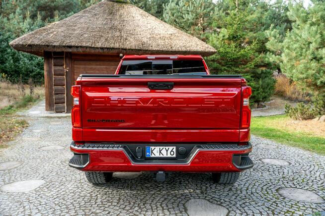 Chevrolet Silverado K1500 / Duramax 3.0L 305KM / Długa paka / 4x4 / 2024 / PL MENU DIESEL