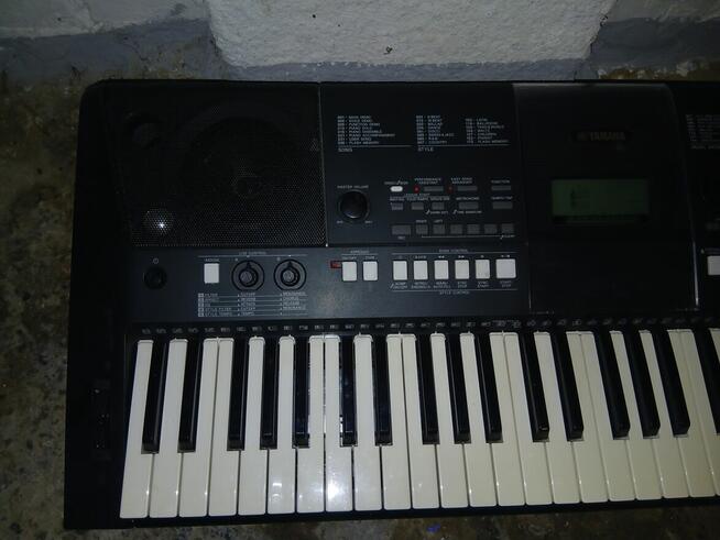 Keyboard YAMAHA PSR E 423
