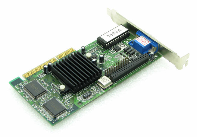 Intel i740 8MB 64bit SDRAM D-SUB AGPx2 3,3v retro gaming