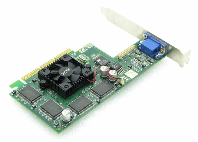 ELSA ERAZOR III PRO A32 RIVA TNT2 PRO 32MB SDR 128bit DSUB A