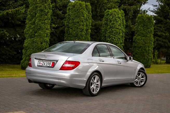 Mercedes C 180 AVANTGARDE Navi Pół Skóry Ledy Podgrzewane Fotele Tempomat