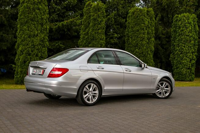 Mercedes C 180 AVANTGARDE Navi Pół Skóry Ledy Podgrzewane Fotele Tempomat