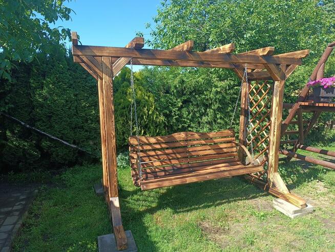 Huśtawka ogrodowa z pergola