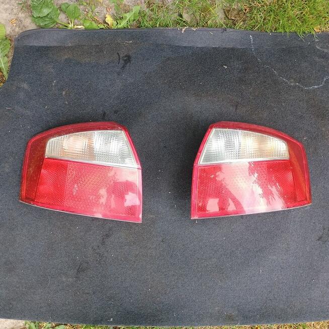 Audi A4 B6 lampa swiatlo przednie tylne