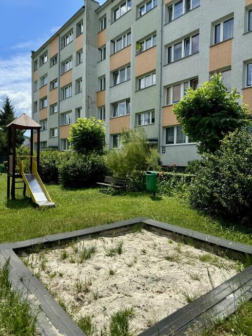 Sprzedam 3 pokoje z balkonem w bloku z og. miejskim