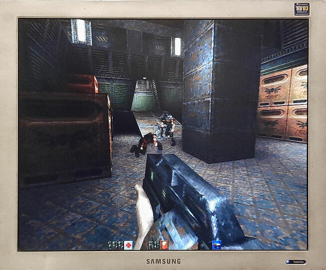 Intel i740 8MB 64bit SDRAM D-SUB AGPx2 3,3v retro gaming