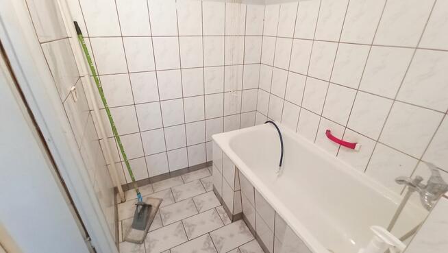 Jasne mieszkanie 48,6 m², wschód–zachód, niski czynsz