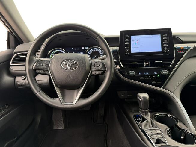 Toyota Camry 2.5 Hybrid Comfort CVT Sedan