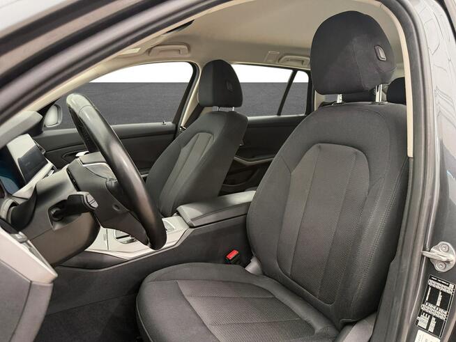 BMW Seria 3 318i aut Kombi