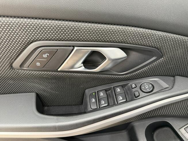 BMW Seria 3 318i aut Kombi