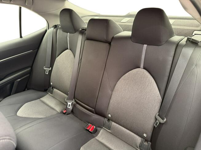 Toyota Camry 2.5 Hybrid Comfort CVT Sedan
