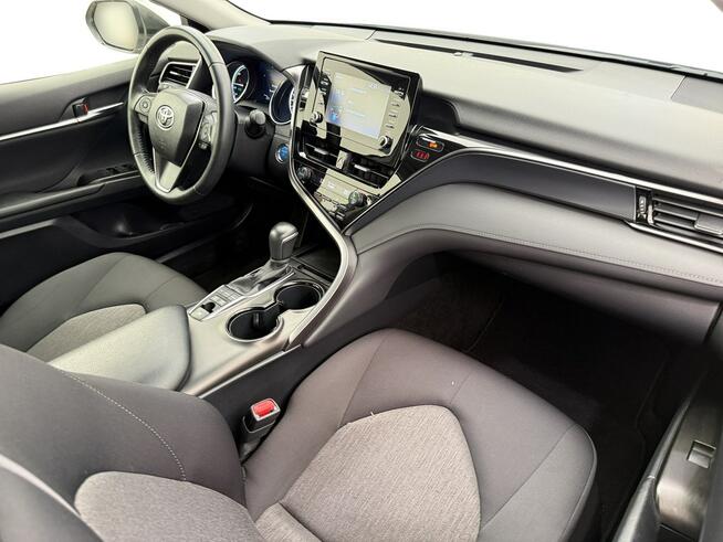 Toyota Camry 2.5 Hybrid Comfort CVT Sedan