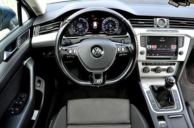 Volkswagen Passat 1.6TDI 120KM Virtual Full Led Navi Kamera Panorama Full Opcja