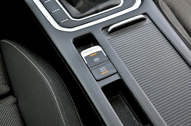 Volkswagen Passat 1.6TDI 120KM Virtual Full Led Navi Kamera Panorama Full Opcja