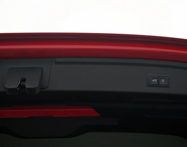 Audi A3 40TFSIe 204KM Stronic S-line LED Tempomat ACC Kamera