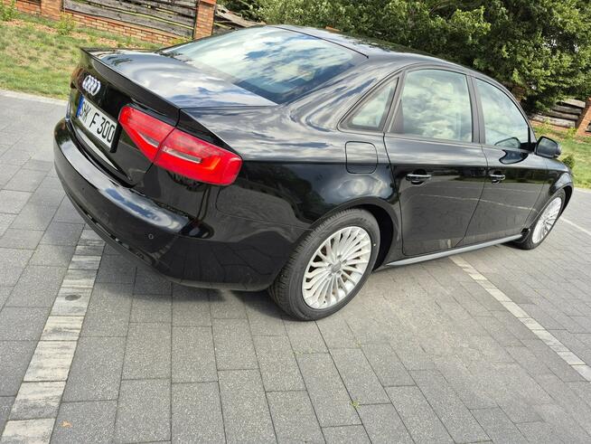 Audi A4 xenon led navi chromy ładny sedan
