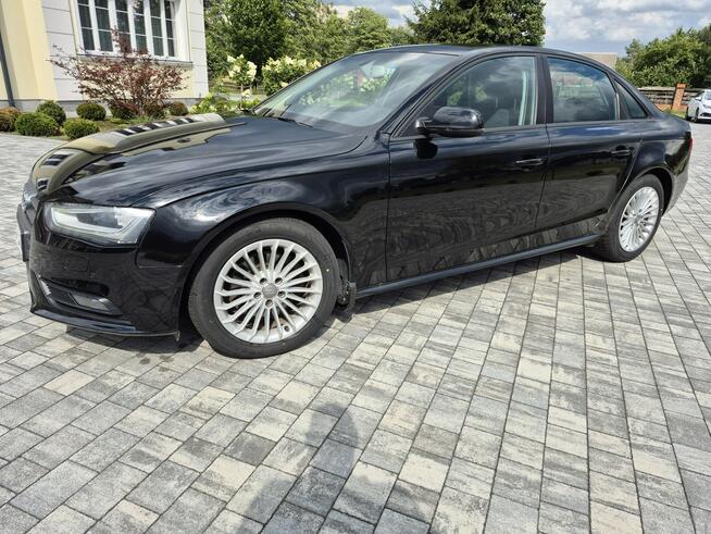 Audi A4 xenon led navi chromy ładny sedan