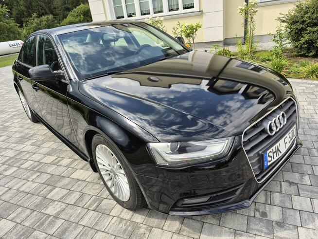 Audi A4 xenon led navi chromy ładny sedan