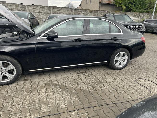 Mercedes E 220 Automat Kamery360 Podgrzewanie Skóra Virtual cockpit