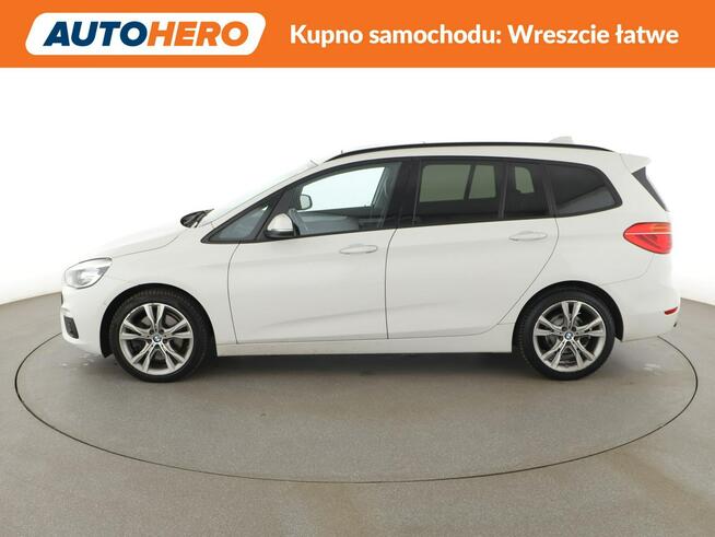 BMW 220 7 os. 4x4 automat full LED skóra navi klima auto el. sterowane i grzan