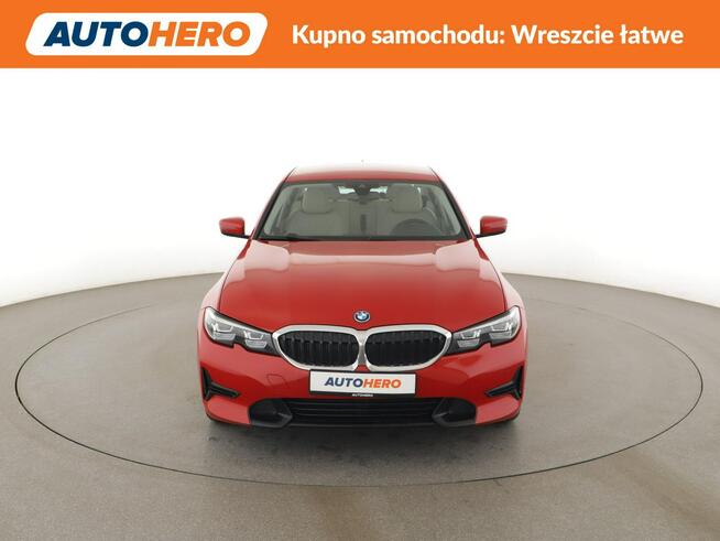 FV23 320e Sport Line Navi Tempomat Sportsitze Skóra ParkAssist Kamera