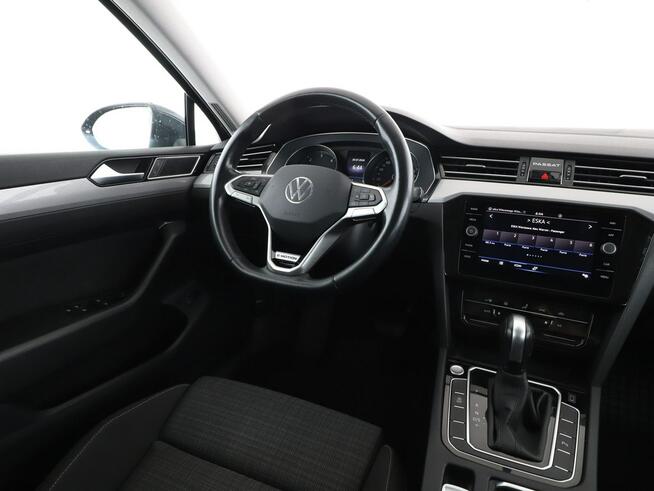 Volkswagen Passat Variant 4Motion automat 200KM navi ACC LED climatronic PDC