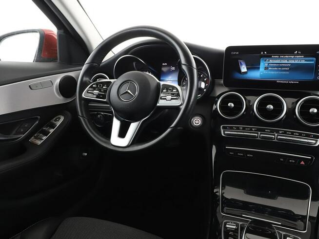 Mercedes C 200 mHEV automat full LED navi półskóra klima auto kamery grzane fotele
