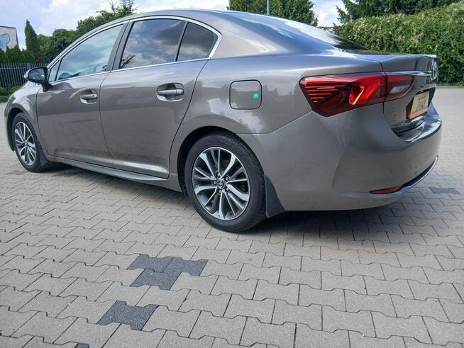 Toyota Avensis 1.8 Valvematic 147 KM, LPG, Premium, Krajowa