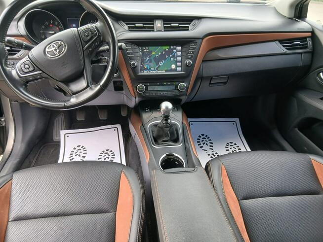 Toyota Avensis 1.8 Valvematic 147 KM, LPG, Premium, Krajowa