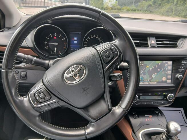 Toyota Avensis 1.8 Valvematic 147 KM, LPG, Premium, Krajowa