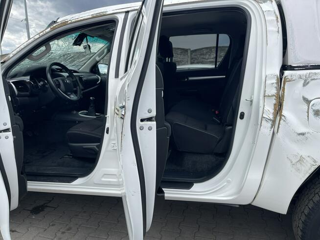 Toyota Hilux 4x4 Klimatronik Podgrzewanie Zabudowa